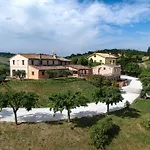 In Marche With Pool & Wine Tours Nyaraló