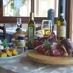 In Marche With Pool & Wine Tours
