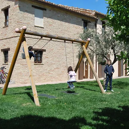 Semesterbostad In Marche With Pool & Wine Tours