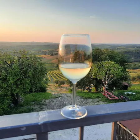 In Marche With Pool & Wine Tours Semesterbostad