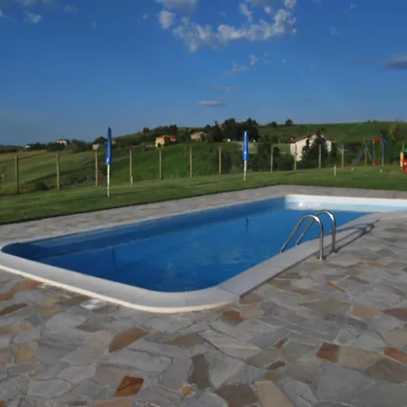 In Marche With Pool & Wine Tours Semesterbostad