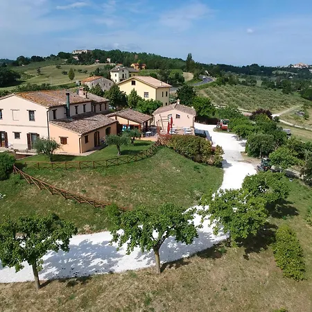 Apartment In Farmhouse With Shared Pool 別荘 Montecarotto