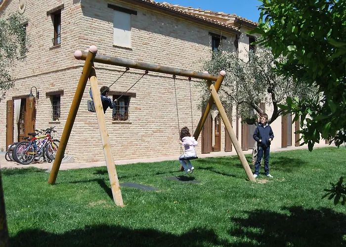 Semesterbostad In Marche With Pool & Wine Tours