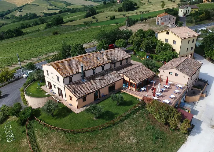 Semesterbostad In Marche With Pool & Wine Tours *