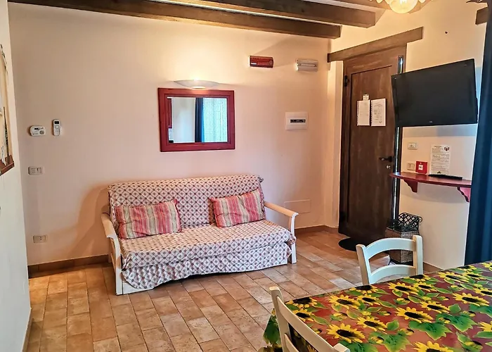 In Marche With Pool & Wine Tours Semesterbostad